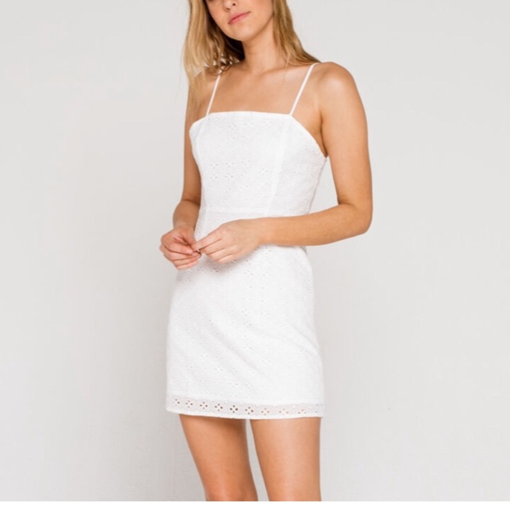 Ivy + Main eyelet tie back dress size XL